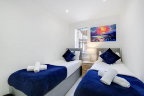 Modern 3 Bedrooms Apartment 01 Town Centre Camberley